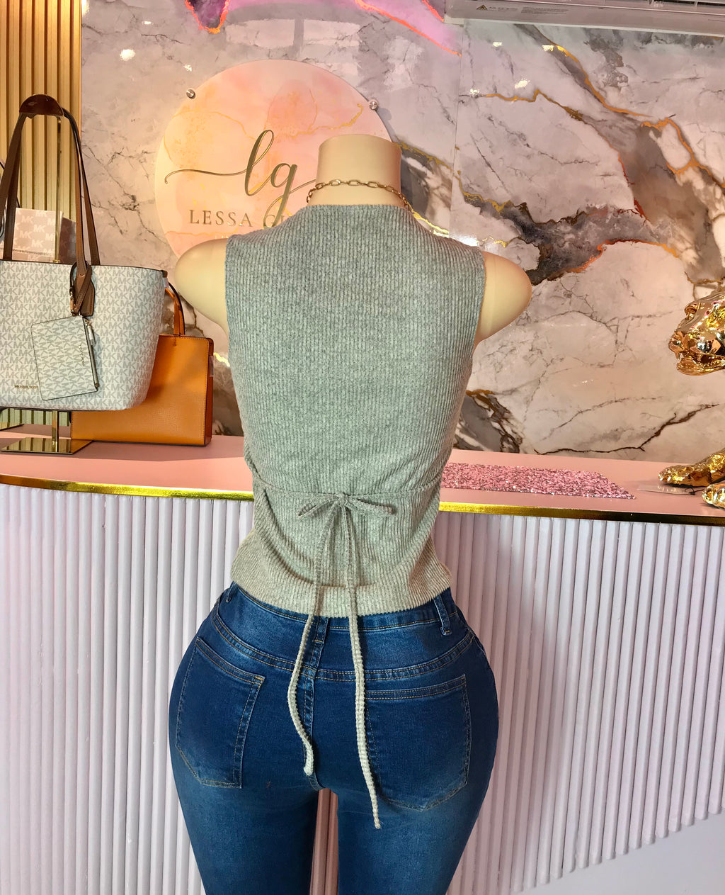 Blusas con Conchas Doradas