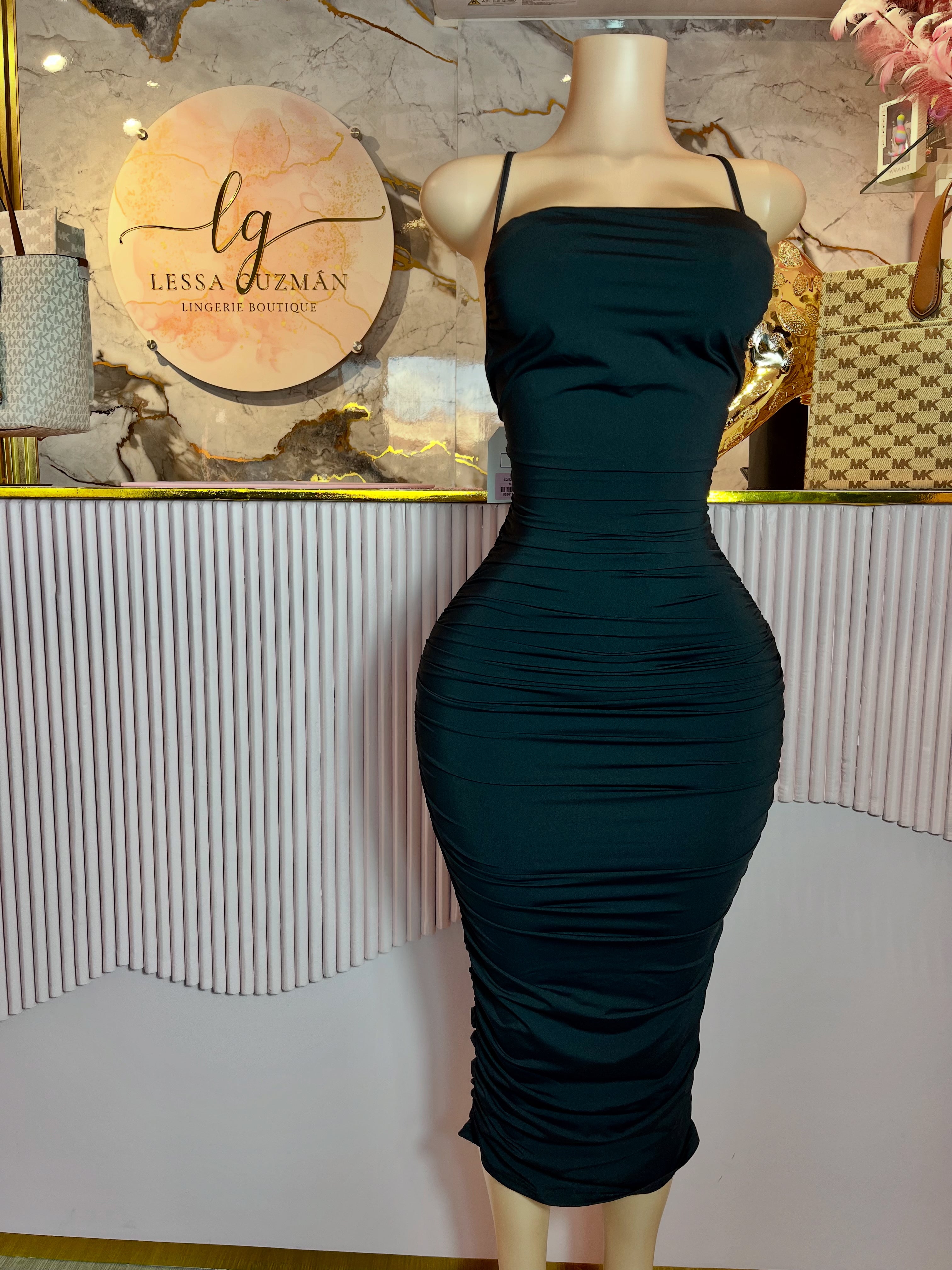 Vestido fruncido negro