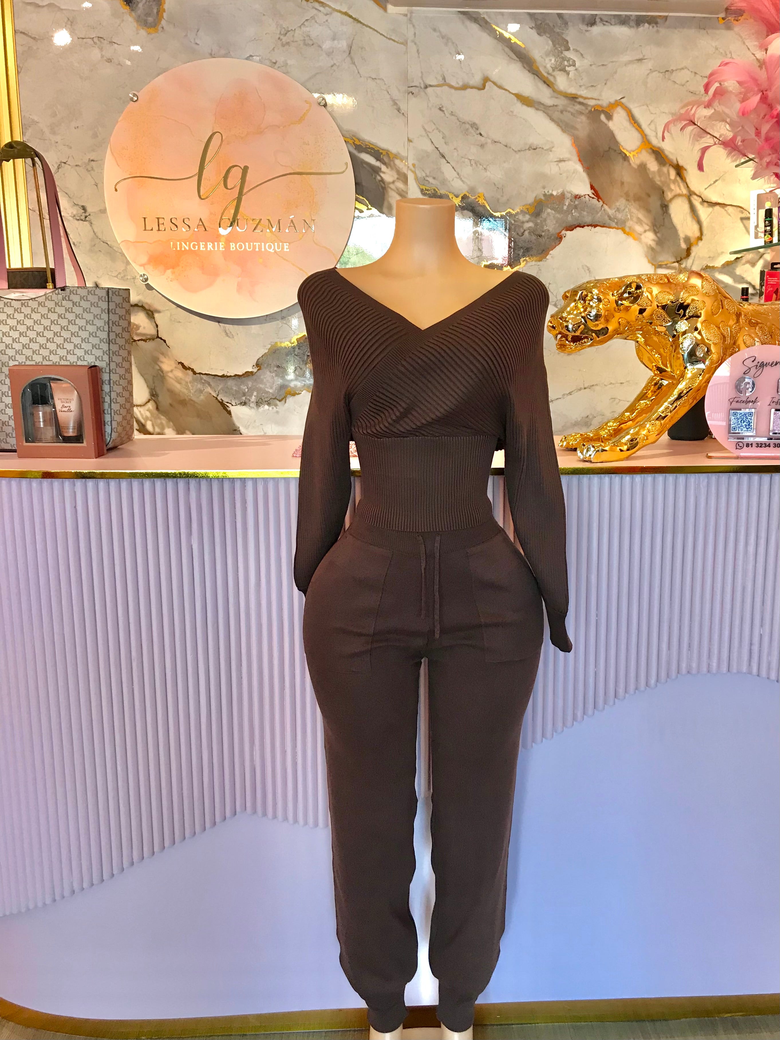 Conjunto Suéter y Pantalón