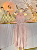 Vestido cuello alto con cinto