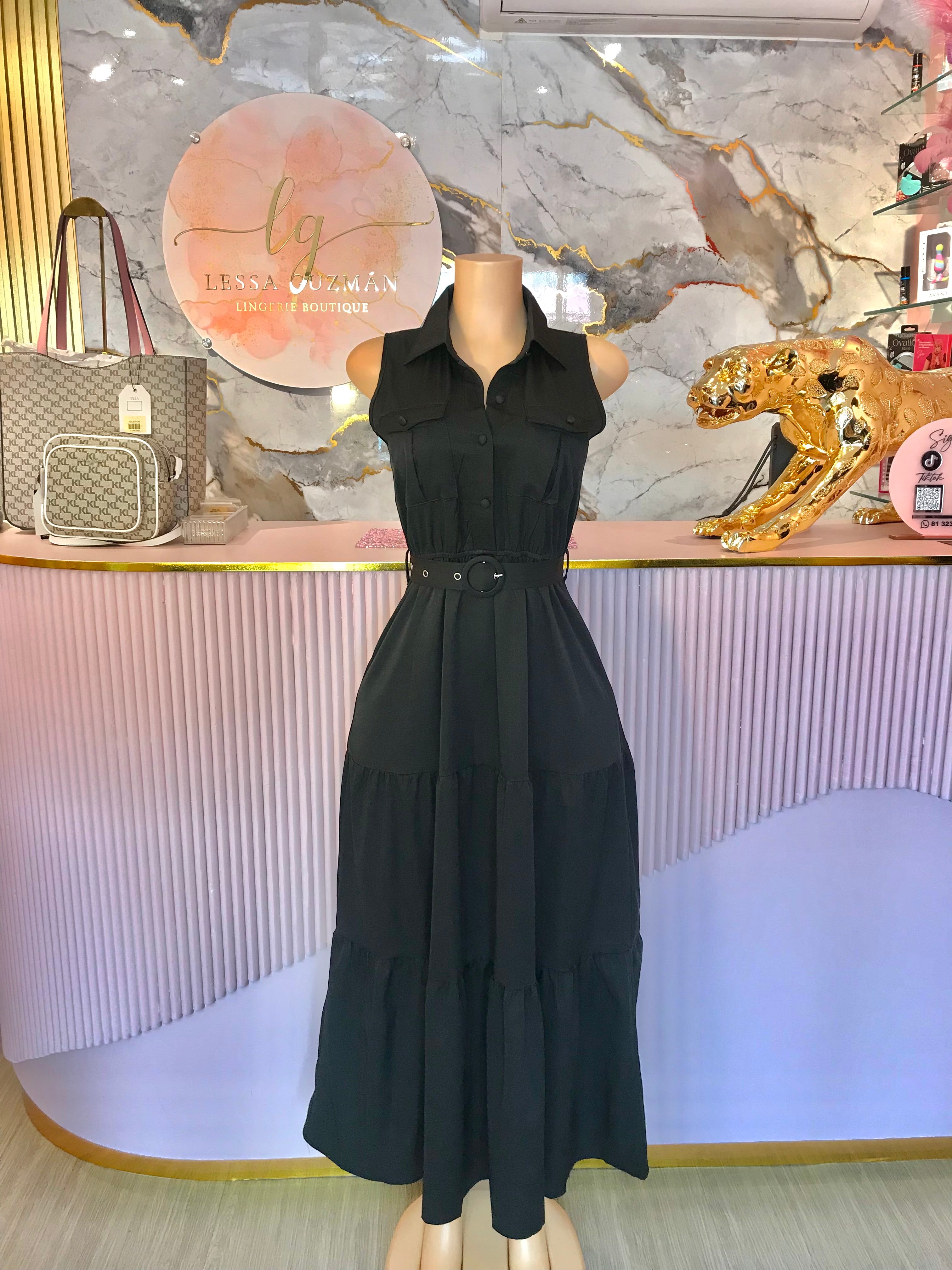 Maxivestido Negro con Cinto