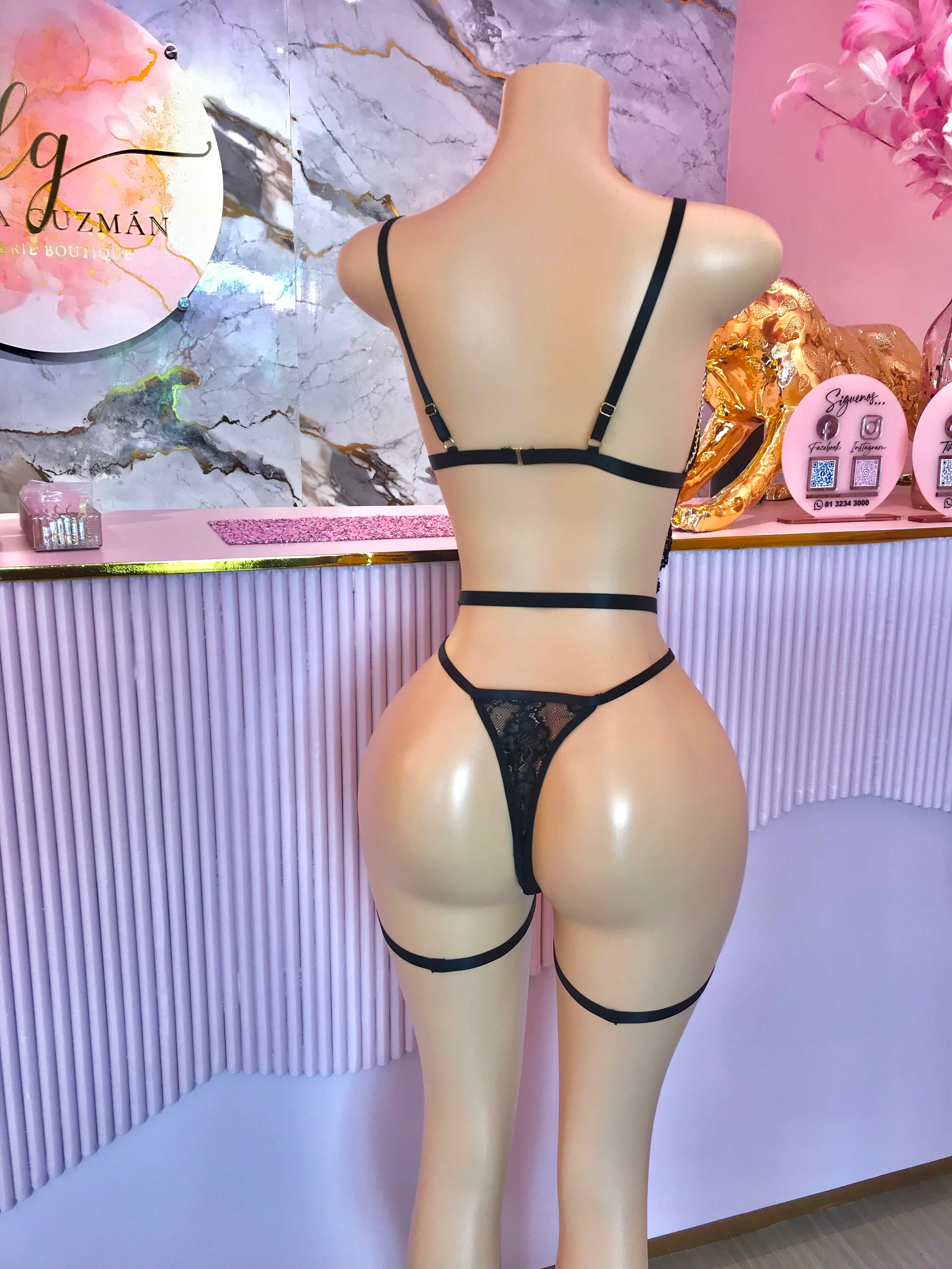 062 Melanie