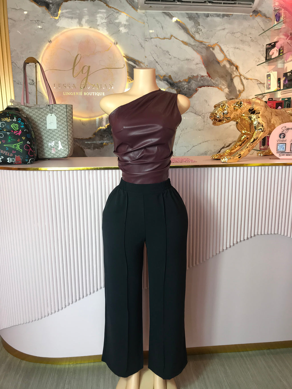 Pantalón negro