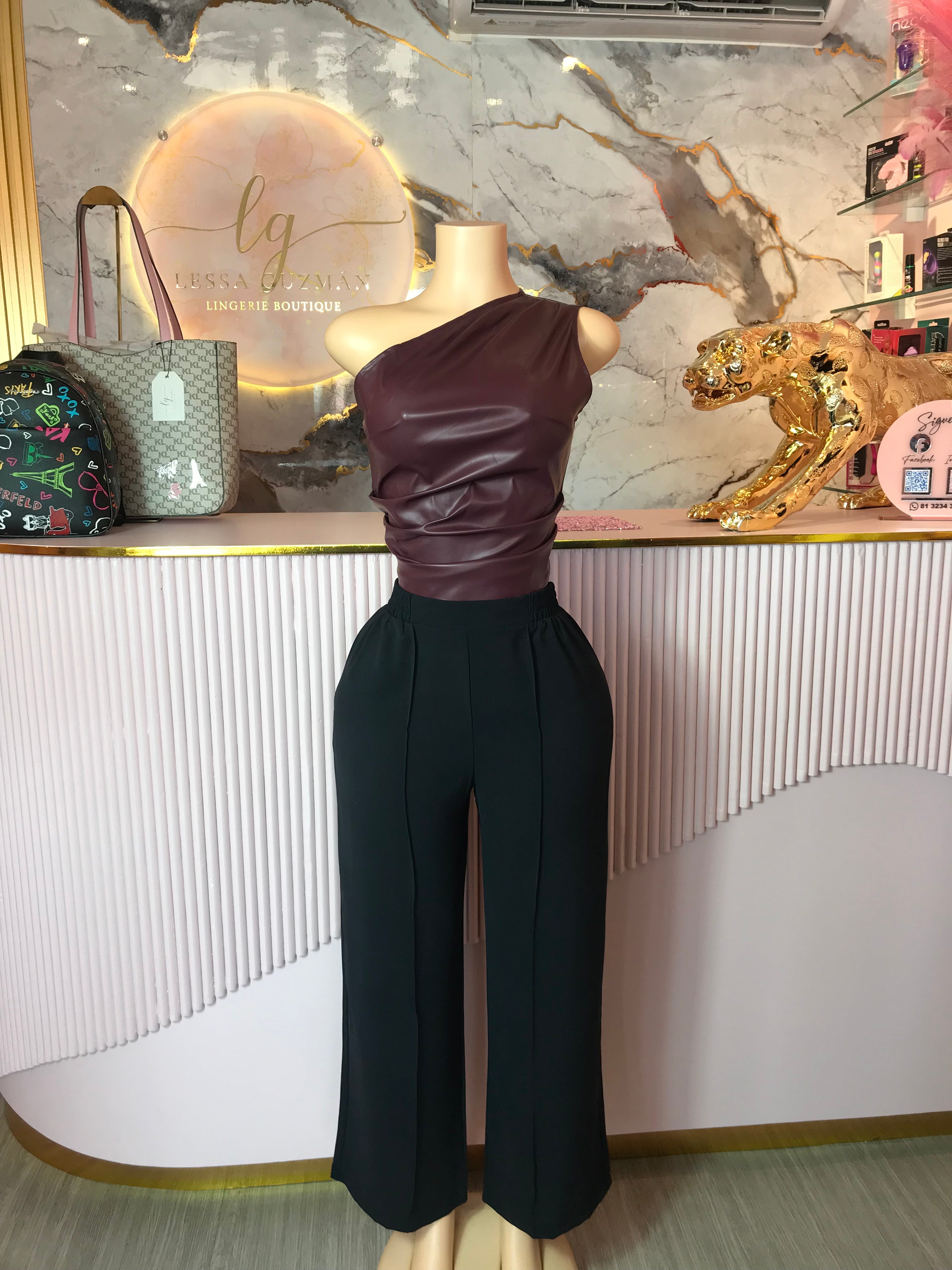 Pantalón negro