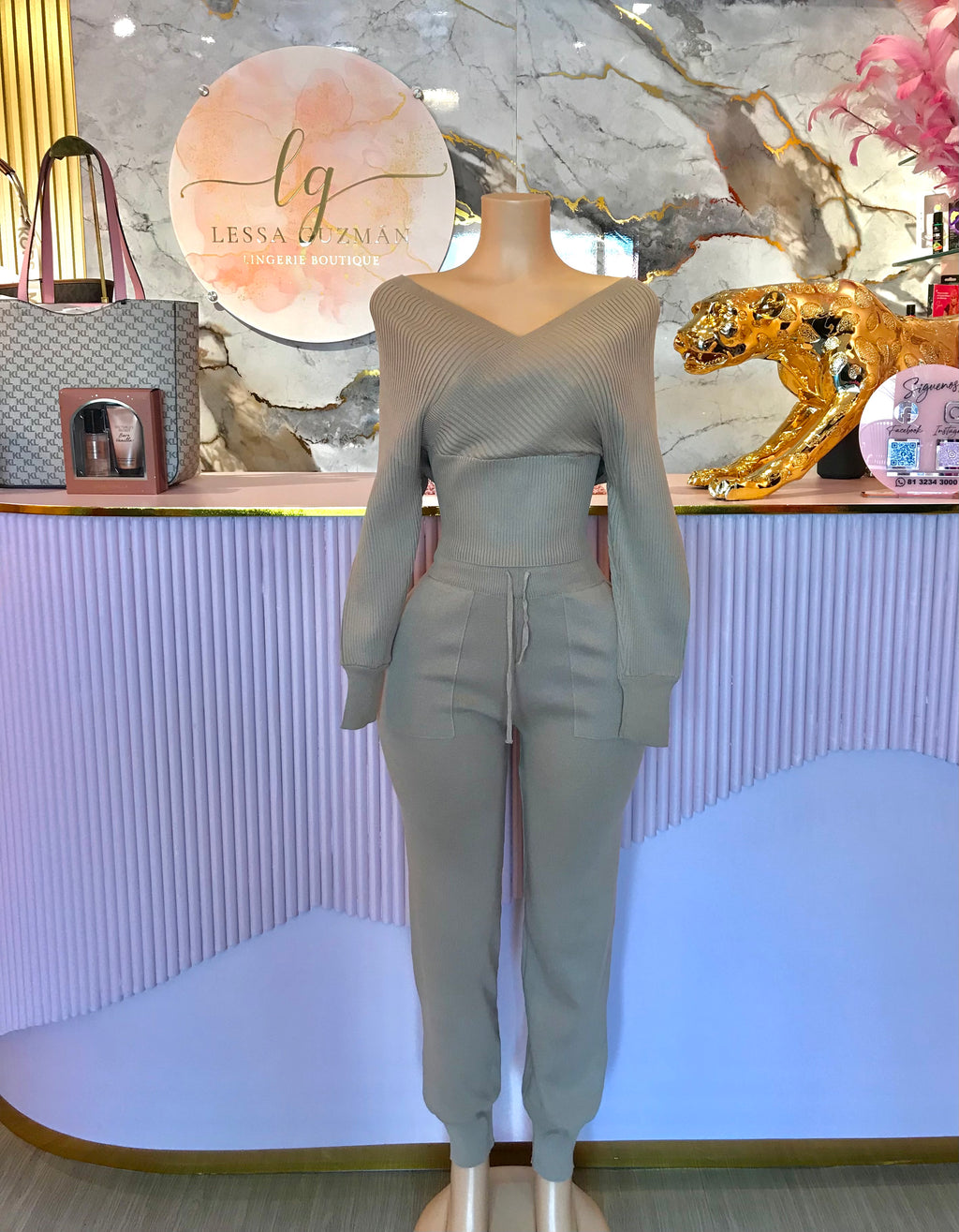Conjunto Suéter y Pantalón