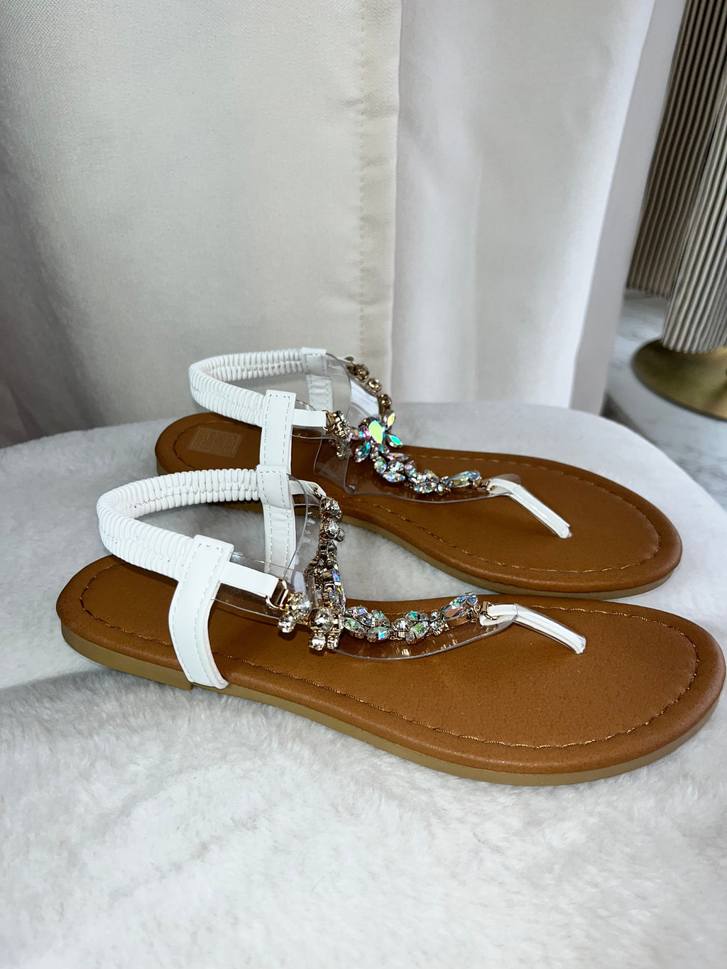 Sandalias con pedrería