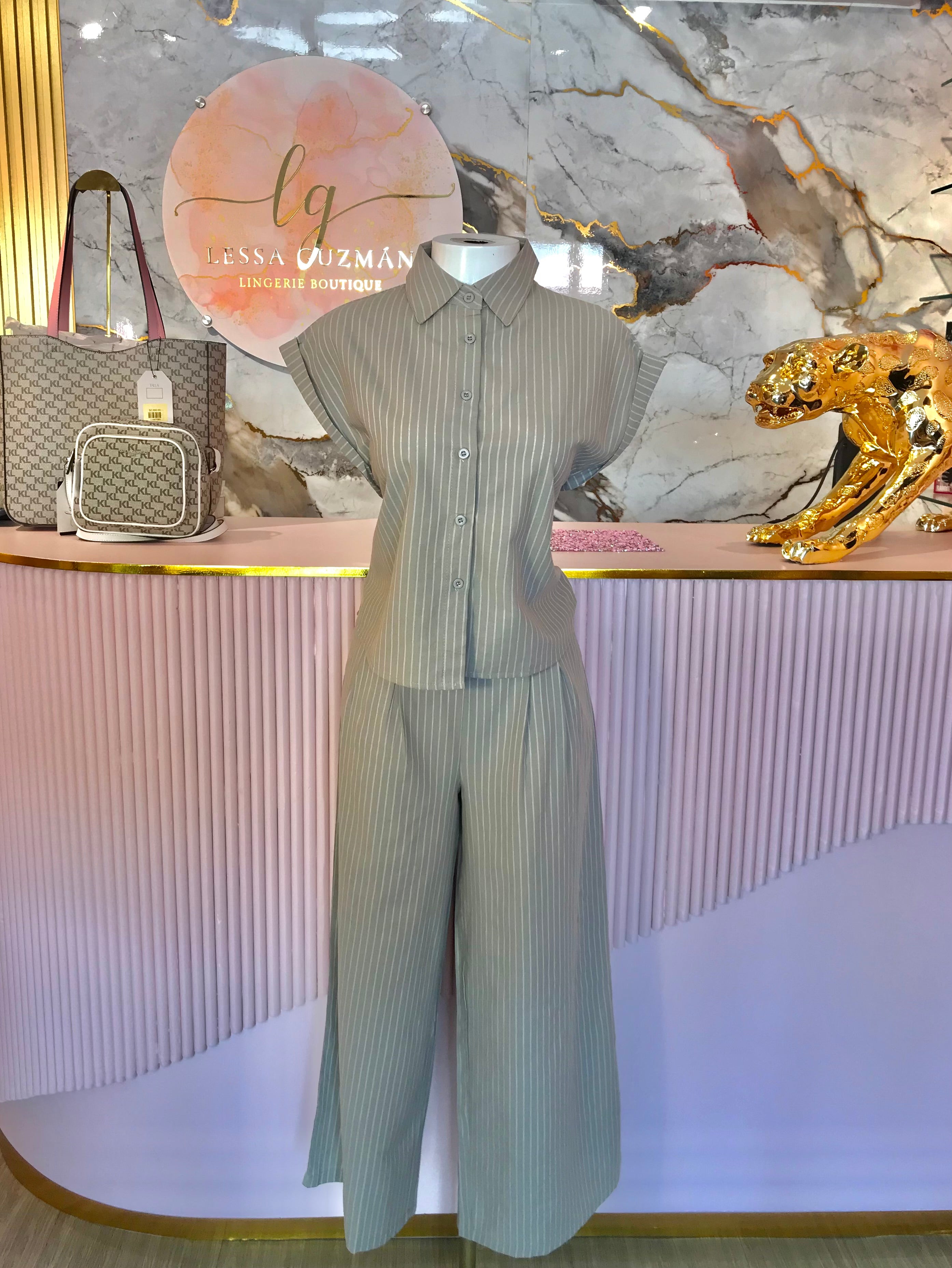 Set Camisa y Pantalón de Rayas