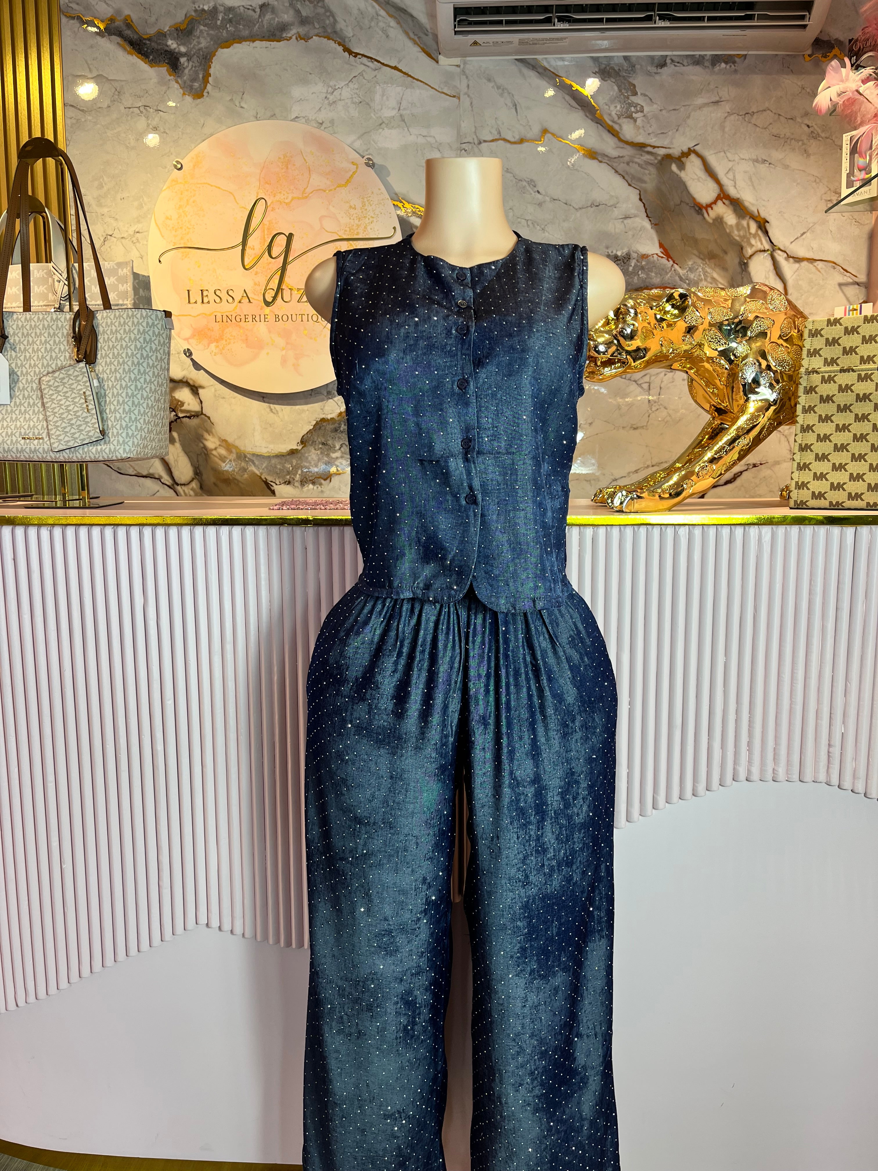 Conjunto con brillos Chaleco y Pantalón