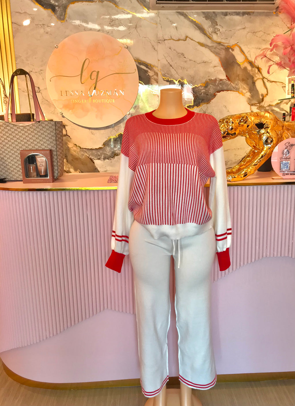 Conjunto Suéter de Rayas y Pantalón