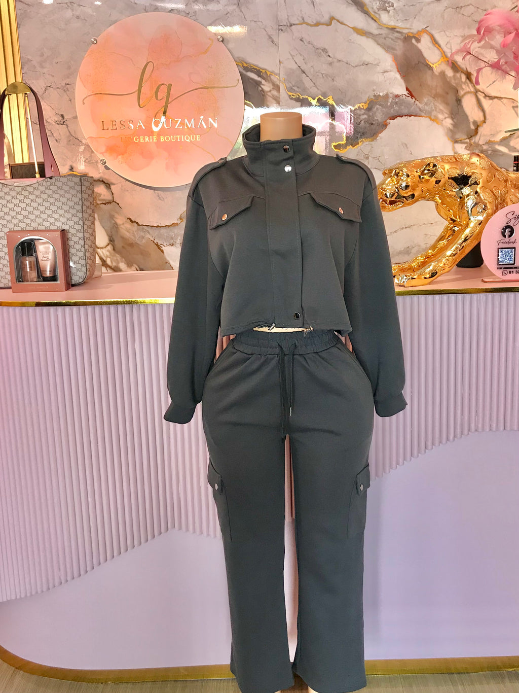 Conjunto Pantalón y Suéter