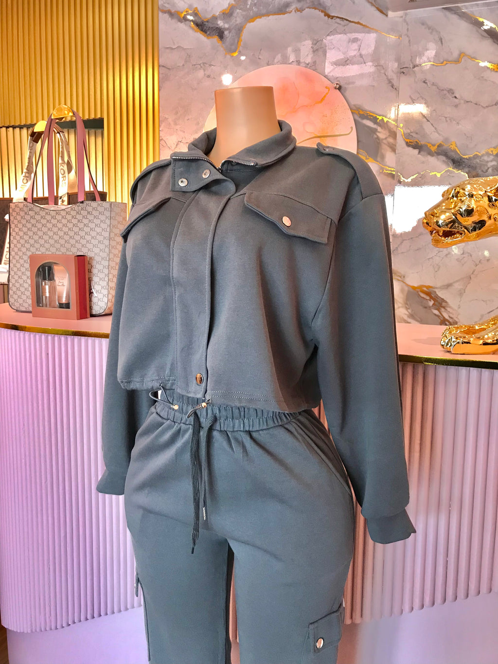 Conjunto Pantalón y Suéter