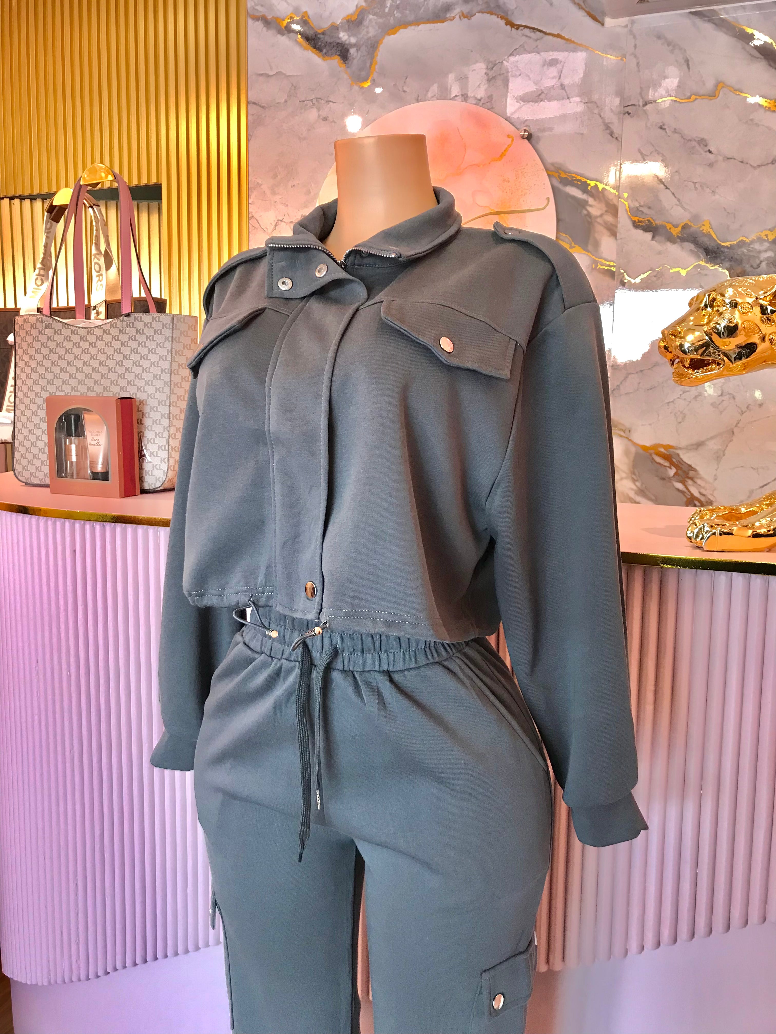 Conjunto Pantalón y Suéter
